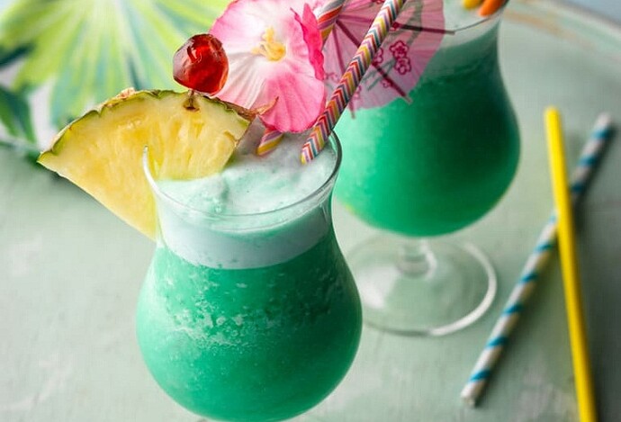 blue hawailian cocktail